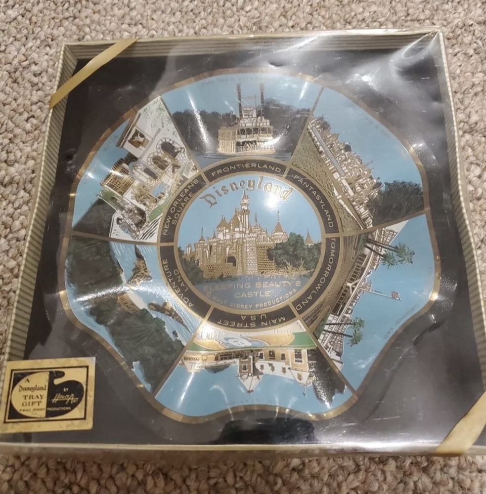 Vintage Walt Disney Productions Disneyland Sleeping Beauty's Castle Candy Dish
